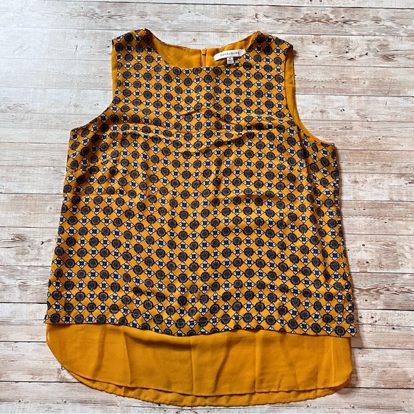 💚Rose + Olive top - Picture 1 of 5